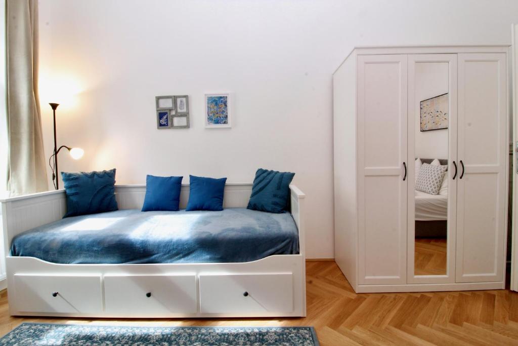 Humboldt Feel Good Apartments - Tap to explore photos