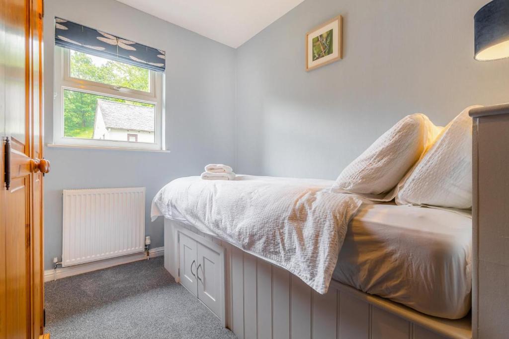 3 Bed in Ambleside oc-lr066 - Tap to explore photos