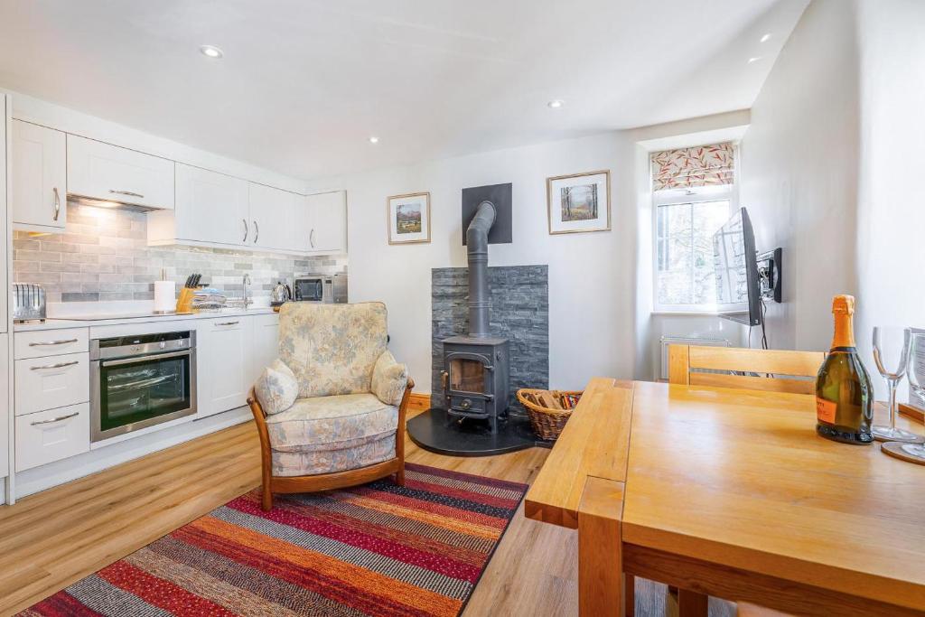 1 Bed in Ambleside oc-lr108 - Tap to explore photos