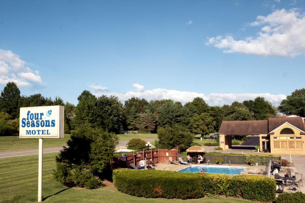 Four Seasons Motel image