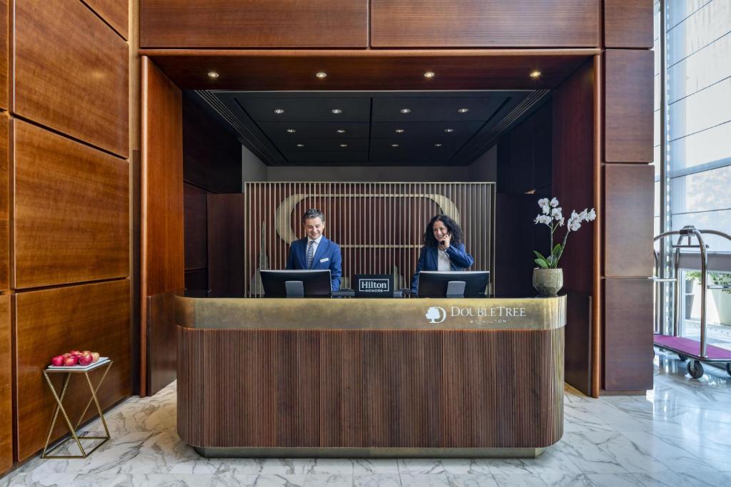 DoubleTree by Hilton Turin Lingotto - Tap to explore photos
