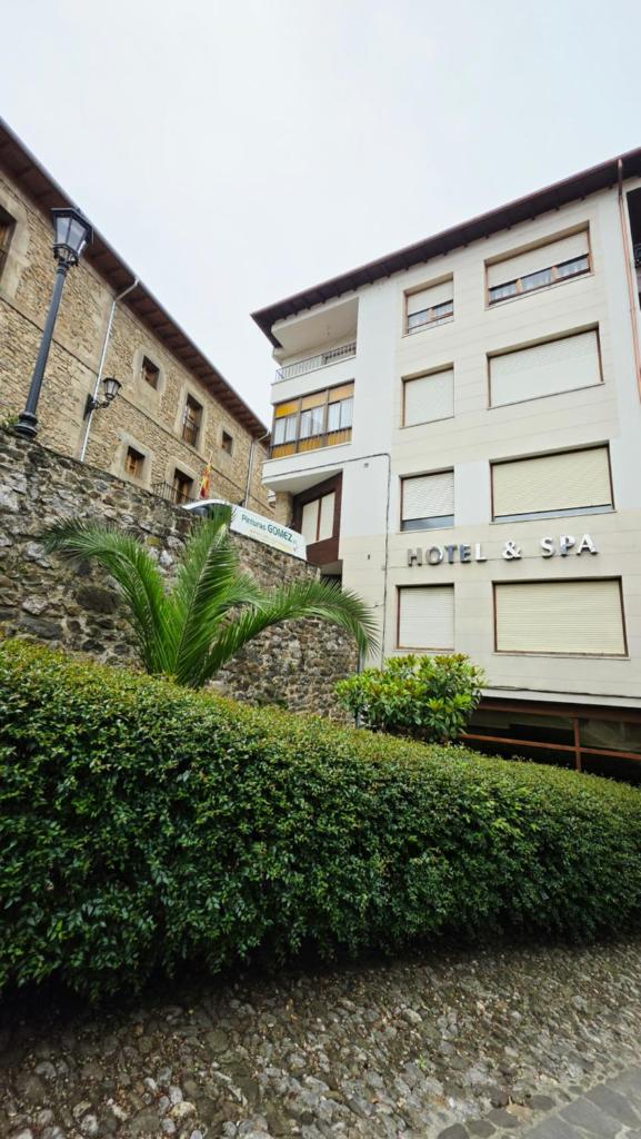 Arha Hotel & Spa - Tap to explore photos