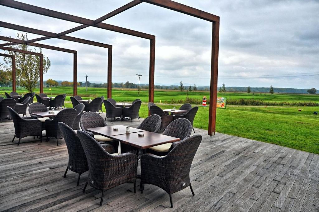 Hotel Golf Jezera photo 1