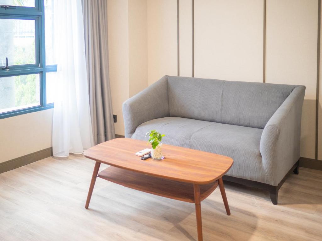 Grand Tropic Suites Hotel Room Type - Executive Room