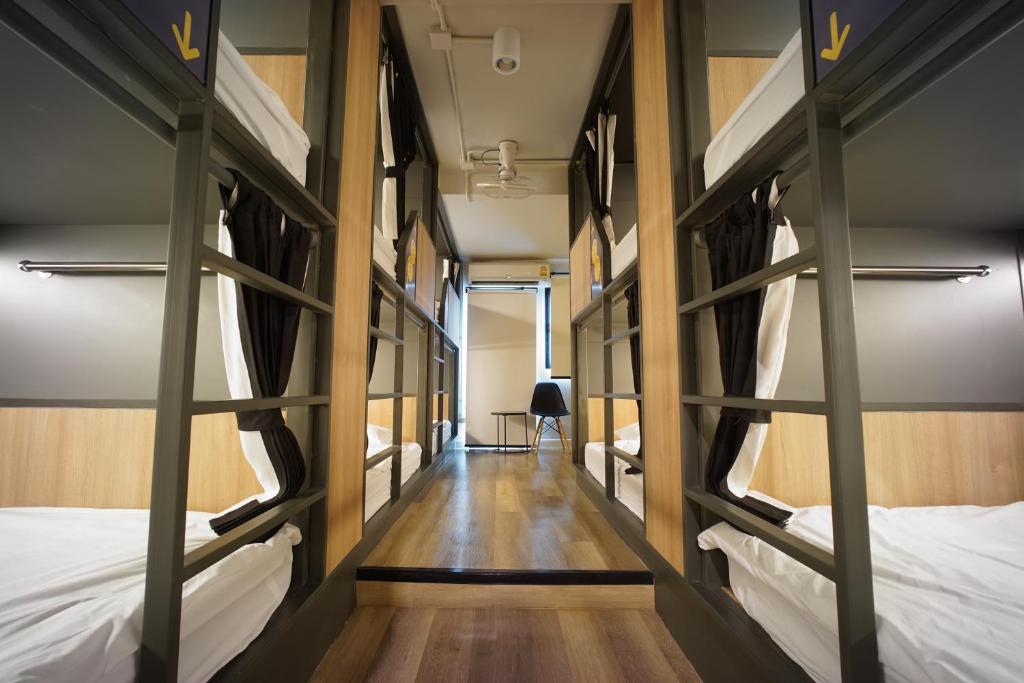 Номер (Кровать в общем номере для мужчин и женщин с 10 кроватями), BRB Hostel Bangkok Silom