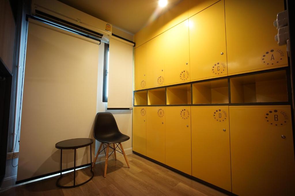 Номер (Кровать в общем номере для мужчин и женщин с 10 кроватями), BRB Hostel Bangkok Silom