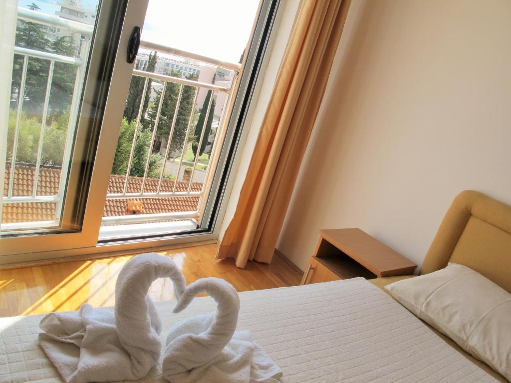 Апартаменты (Апартаменты с видом на море), Apartments Mitende
