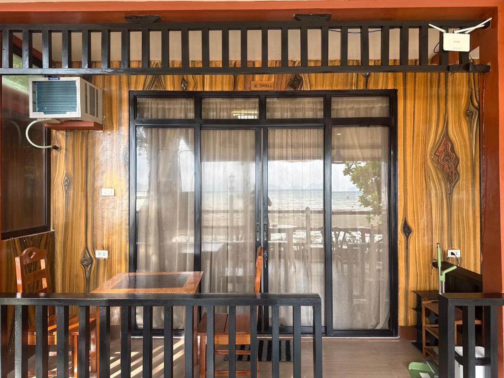 Fabregas Beach Cottages, El Nido