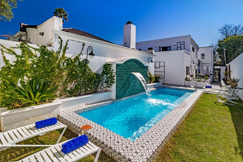 Batavia Boutique Hotel - Tap to explore photos