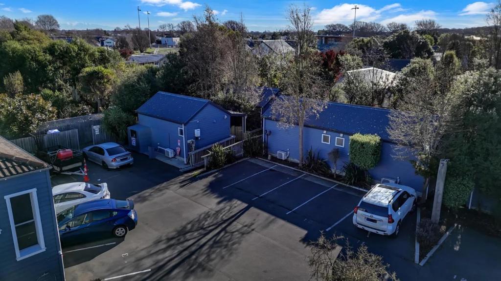 Cranford Cottages and Motel