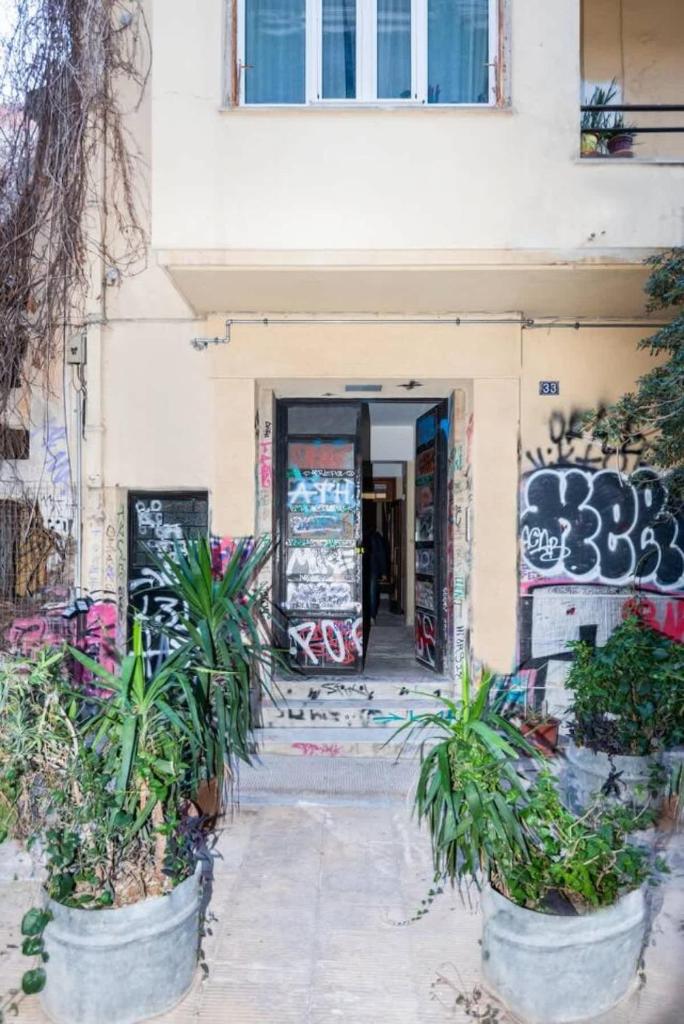 zen peace, exarchia - Tap to explore photos