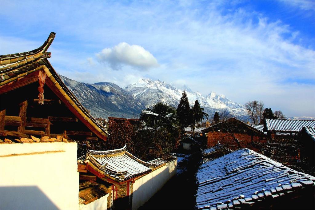 Lijiang Baisha Free Time Designed Hotel photo 1
