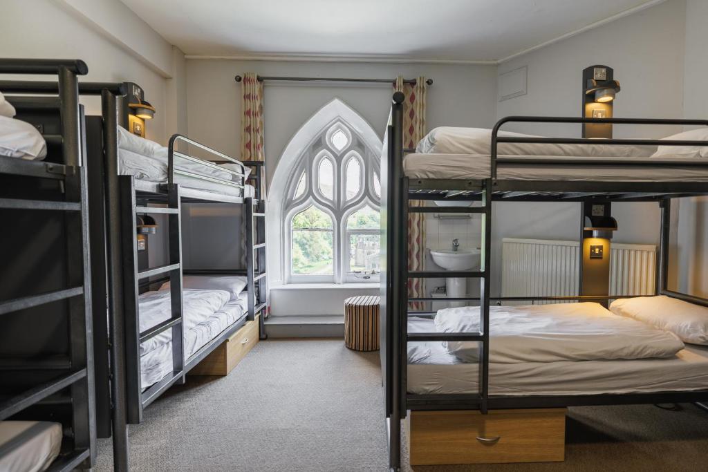 YHA Ilam Hall - Tap to explore photos