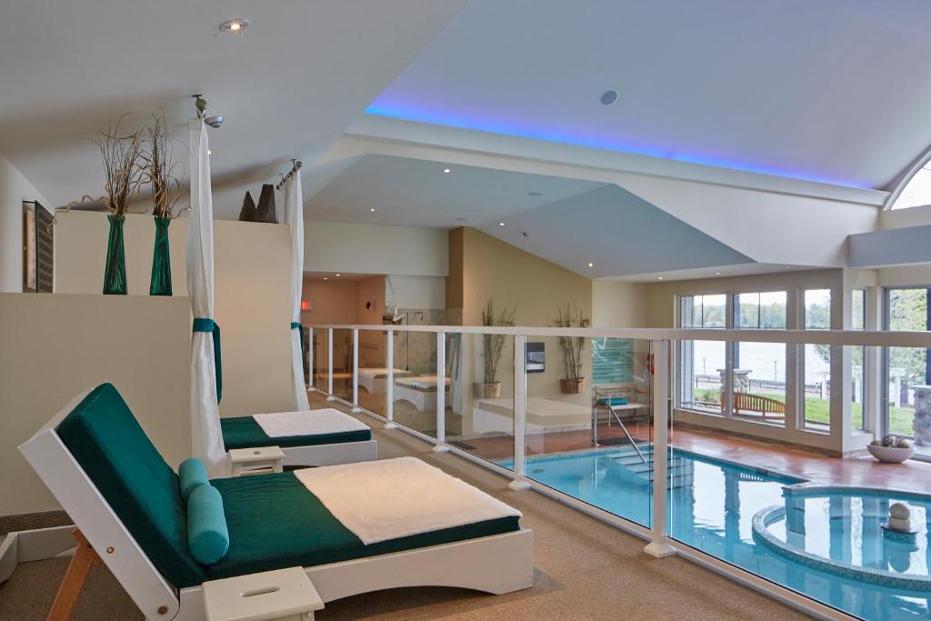 Sir Sam's Inn & Spa photo 4