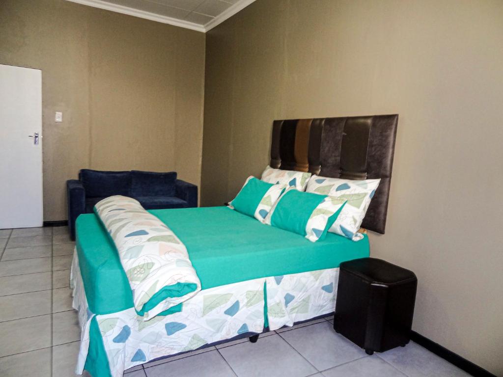 Ngena Sleep & Go Bellville CBD - Tap to explore photos