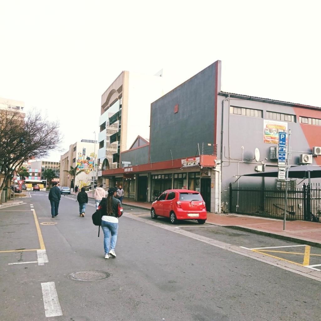 Ngena Sleep & Go Bellville CBD - Tap to explore photos