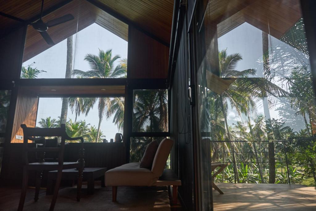 Comilla Bungalow - Tap to explore photos