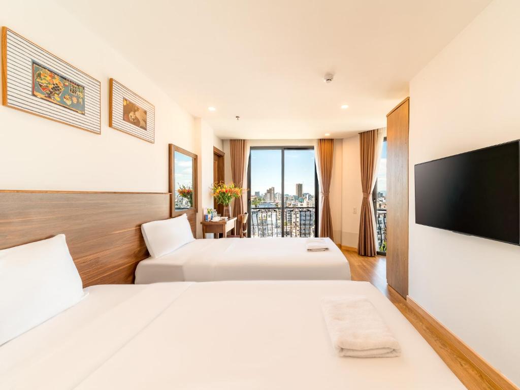 Dian Hotel & Apartment - Tap to explore photos