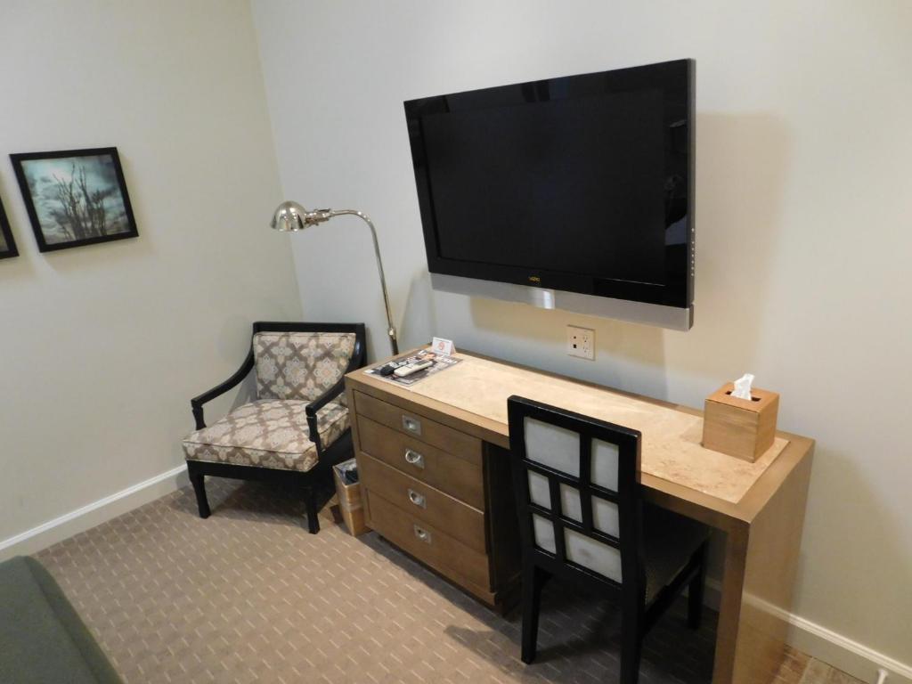 Двухместный (Номер с кроватью размера «queen-size»), Brentwood Inn