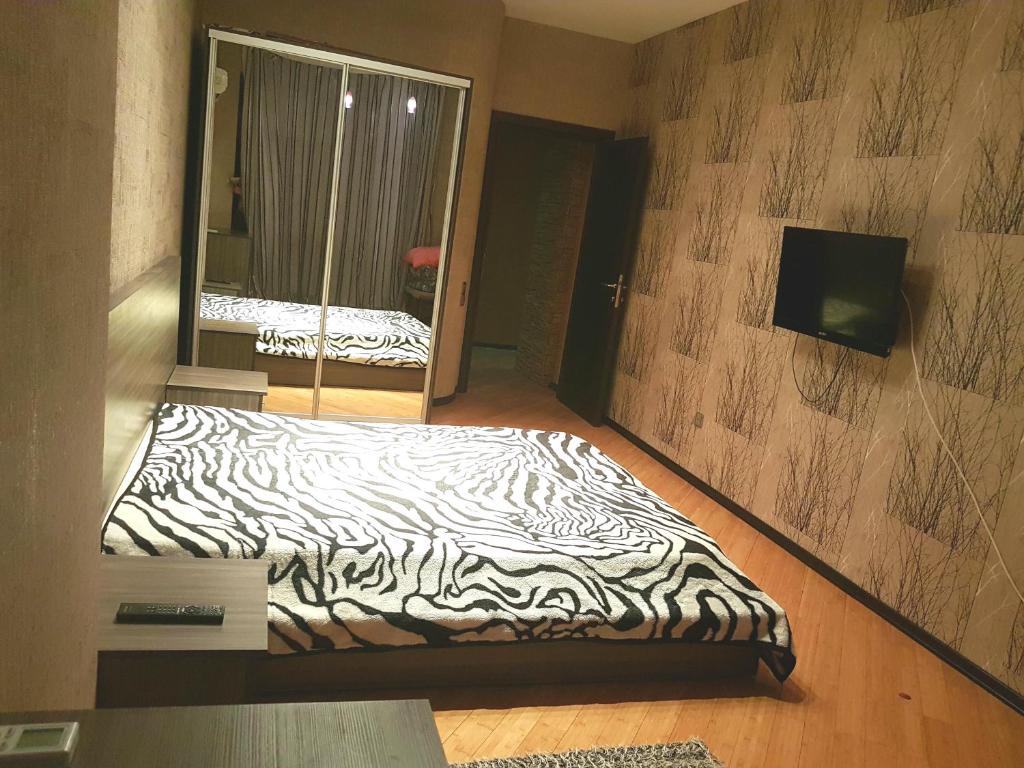 Apartment on MirQasimov st.29 photo 2