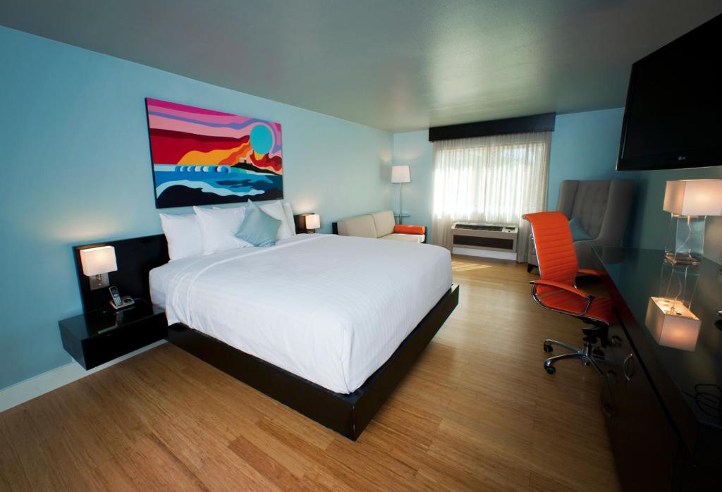 Hotel Current photo 2