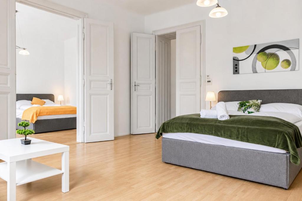 Pleasing 2BR Apt. AKH-Perfect for Groups - Tap to explore photos