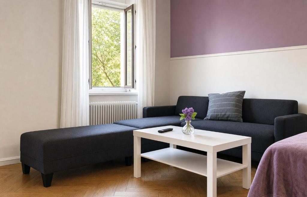 Amazing 2BR Apt, Near AKH-Perfect for Groups - Tap to explore photos