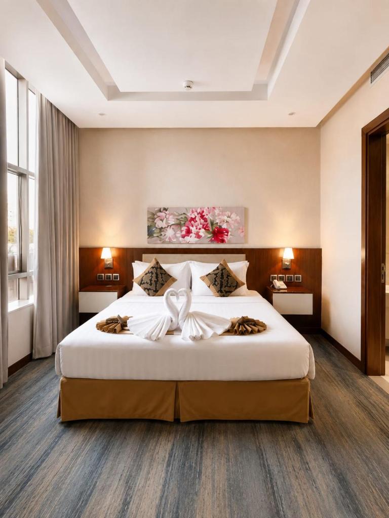 Palm Boutique Hotel - Tap to explore photos