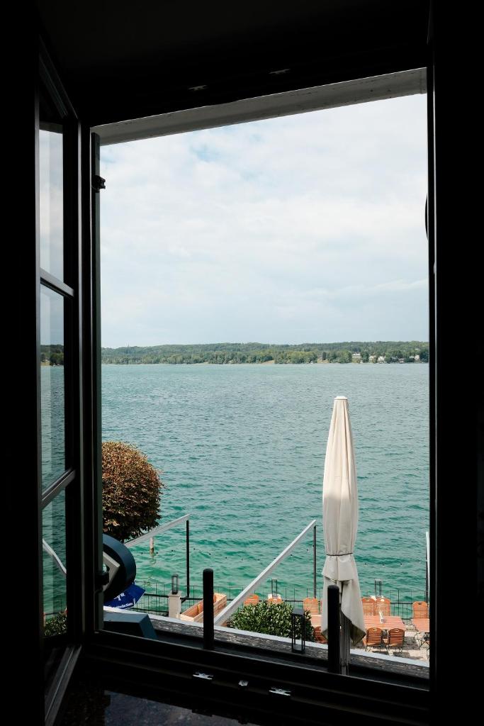 Strandhotel Berg by ALPAMI Room Type - Studio with Lake View