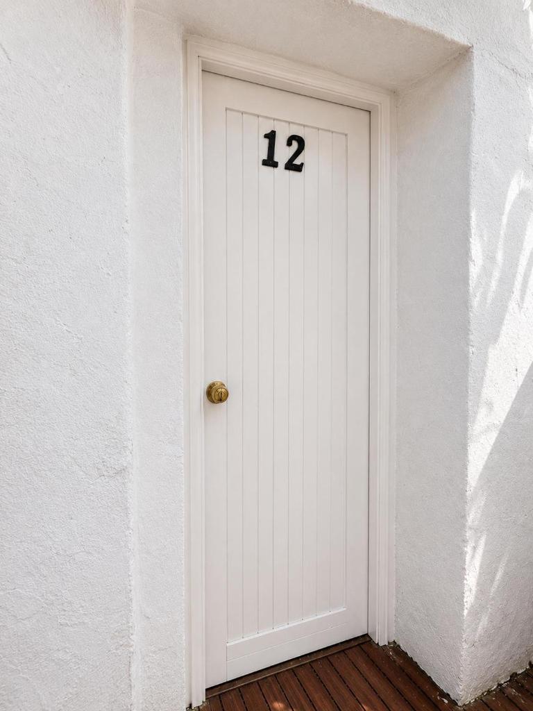 Sunny Studio in Green Point with Private Patio - Tap to explore photos