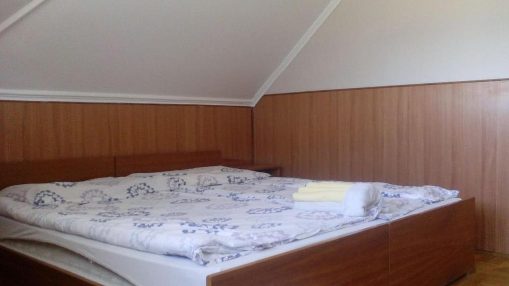 Апартаменты (Апартаменты с 2 спальнями), Apartman Pávai-Silye