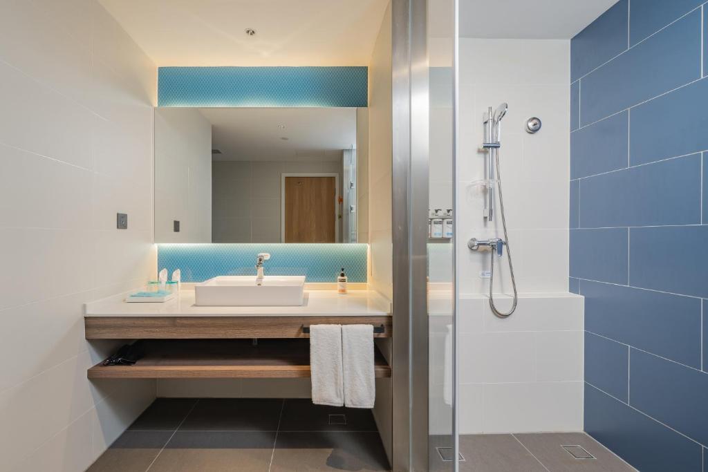Holiday Inn Express NANNING JIANGNAN - Tap to explore photos