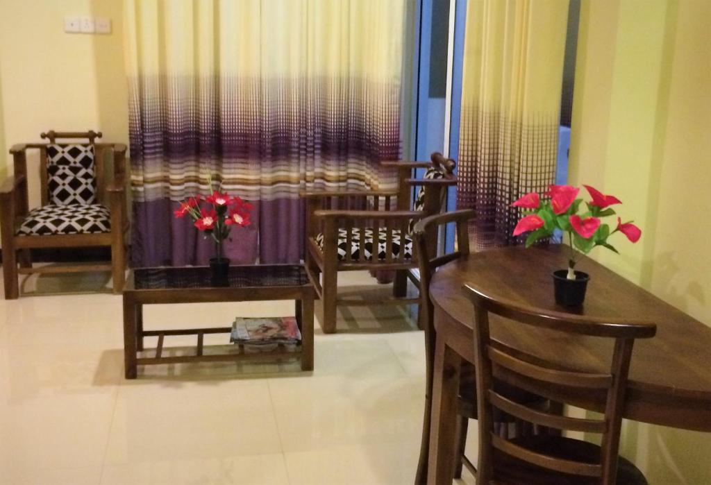 Апартаменты (Апартаменты Middle с балконом и видом на бассейн), Romeo And Juliet Guest House