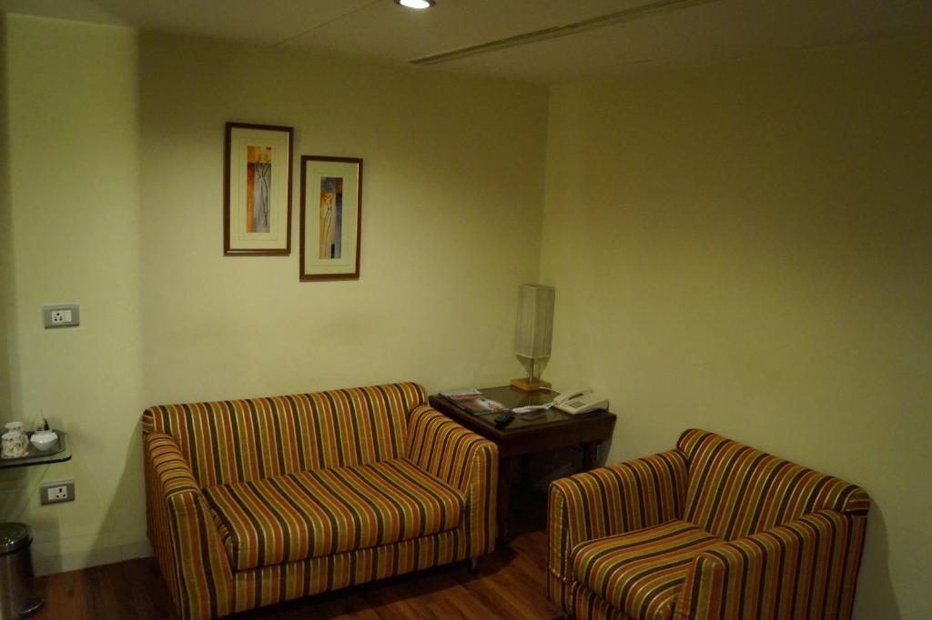 Двухместный (Роскошный двухместный номер с 1 кроватью), The President Hotel