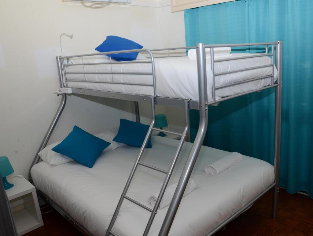 Help Yourself Hostels Carcavelos Coast Room Type - Standard Suite