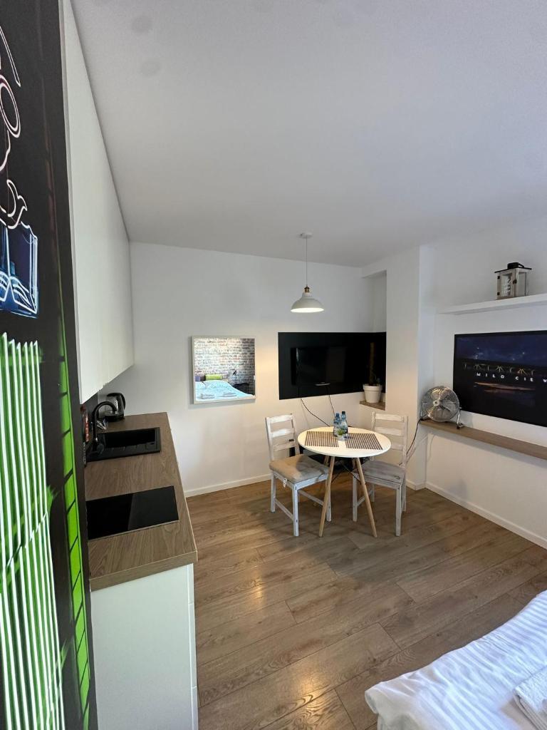 Studio Andersa near the Old Town - Tap to explore photos