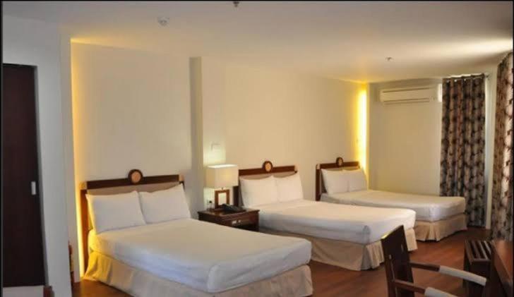 Century Plaza Hotel Room Type - Superior Family Room