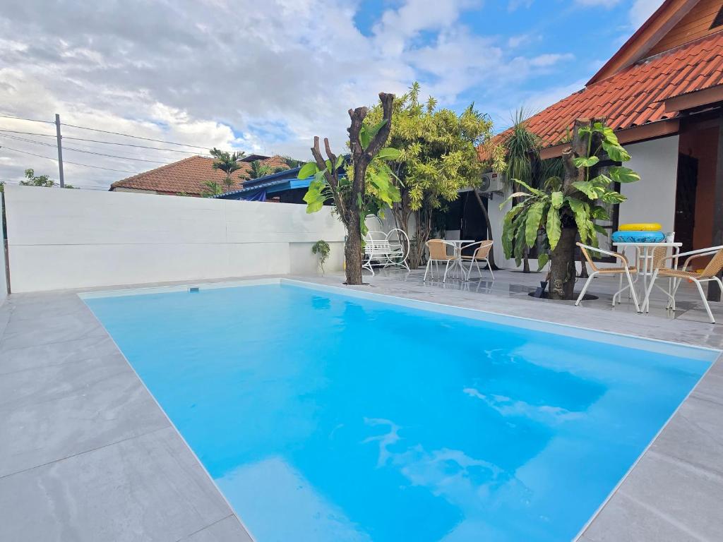 Pool House Suandok Near Nimman, Chiang Mai