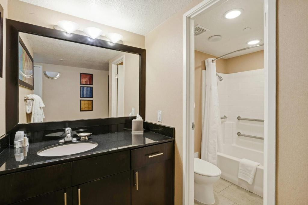 The Carriage House Room Type - Deluxe Double Room