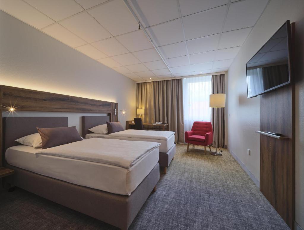 BEST WESTERN HOTEL PRISMA - Tap to explore photos