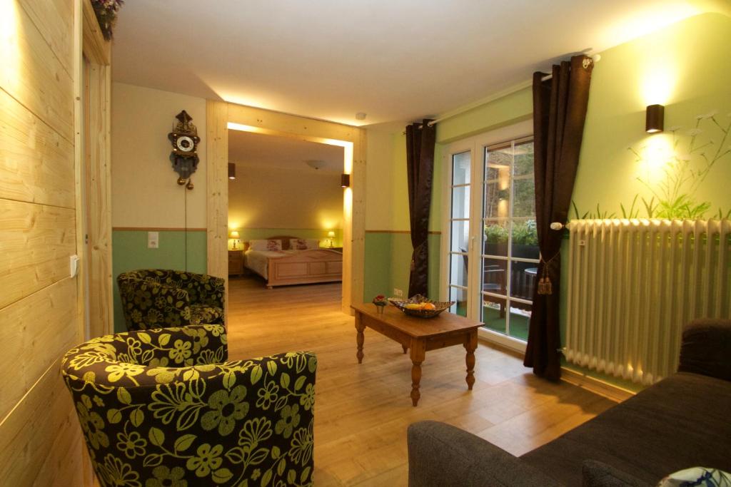 Haus Sonneck Room Type - Suite with Balcony