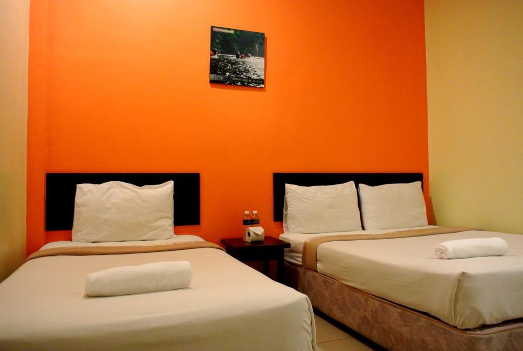 Wau Hotel & Cafe photo 4
