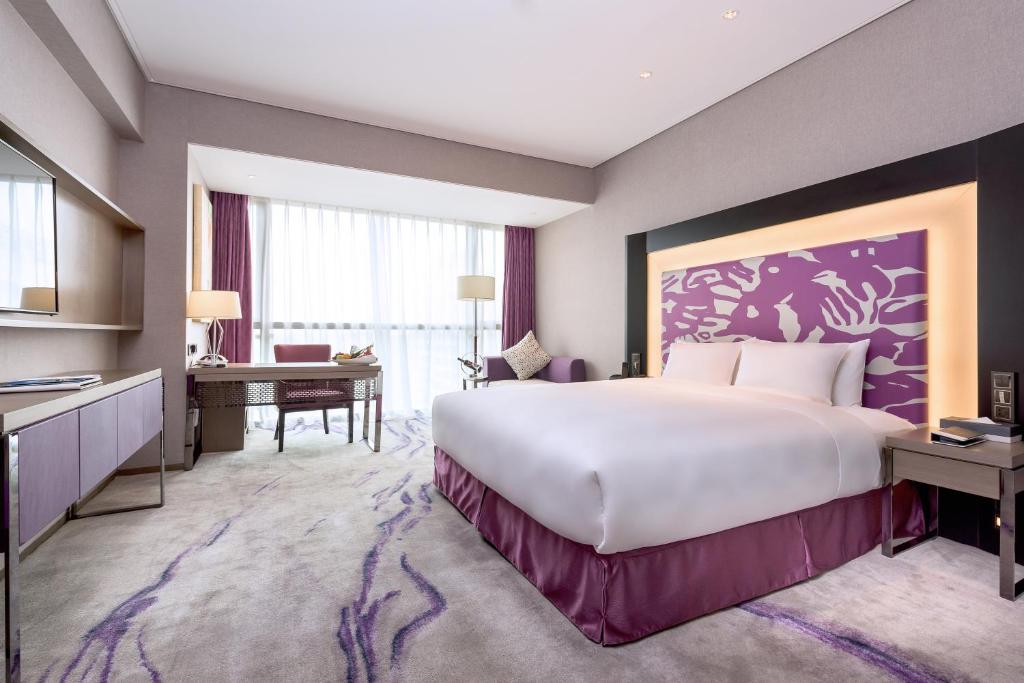 Двухместный (Представительский номер с кроватью размера «king-size»), Novotel Xi'an SCPG
