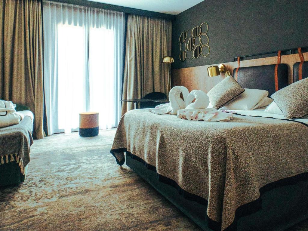 Mercure Carcassonne la Cite Hotel - Tap to explore photos