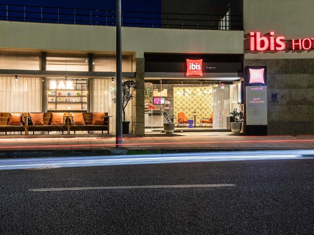 ibis Braganca, Ourense