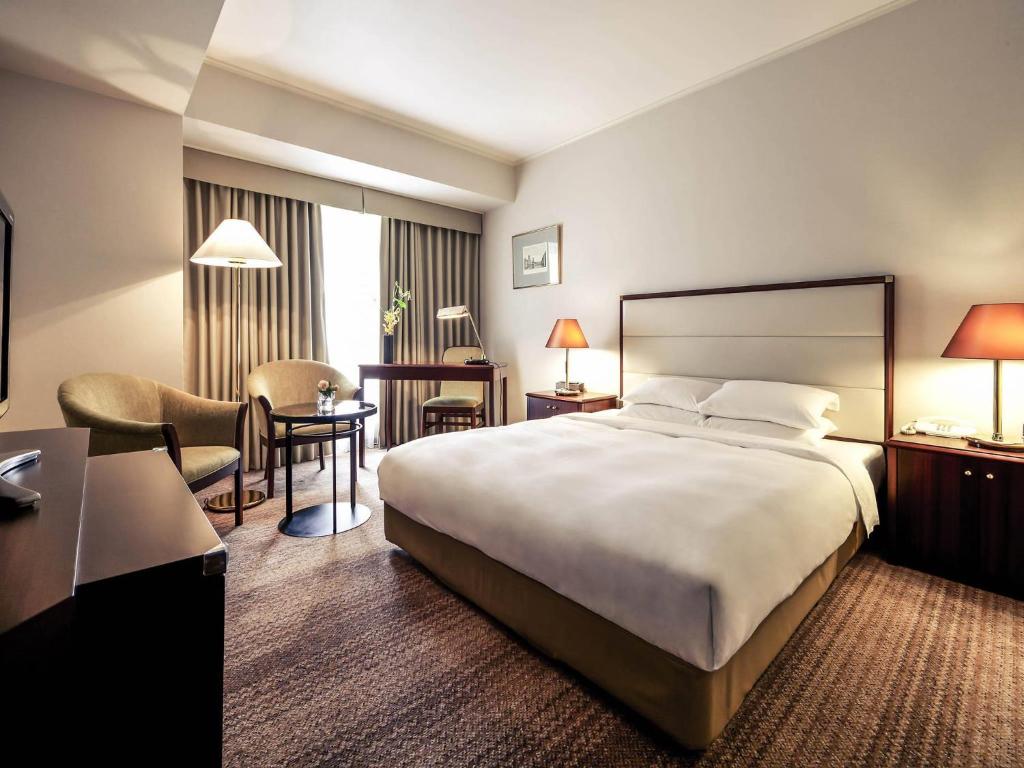 Mercure Nagoya Cypress Room Type - Superior Queen Room - Non-Smoking