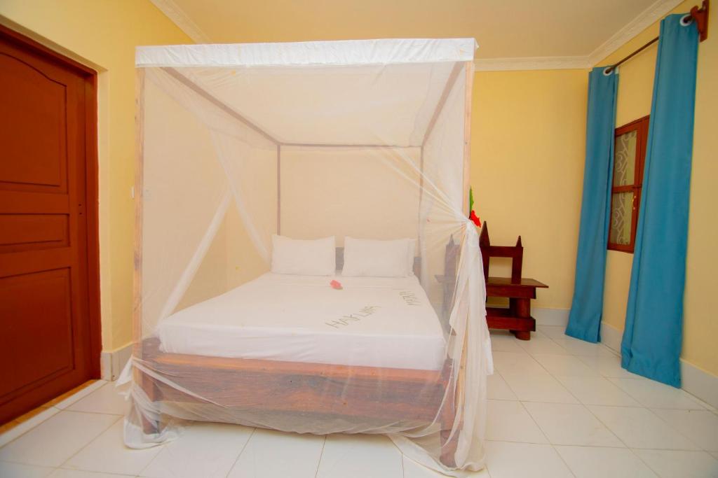 Bustani Oasis by Samridhi Room Type - Deluxe Double Room