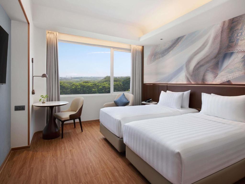 Mercure Serpong Alam Sutera Room Type - Superior Twin Room