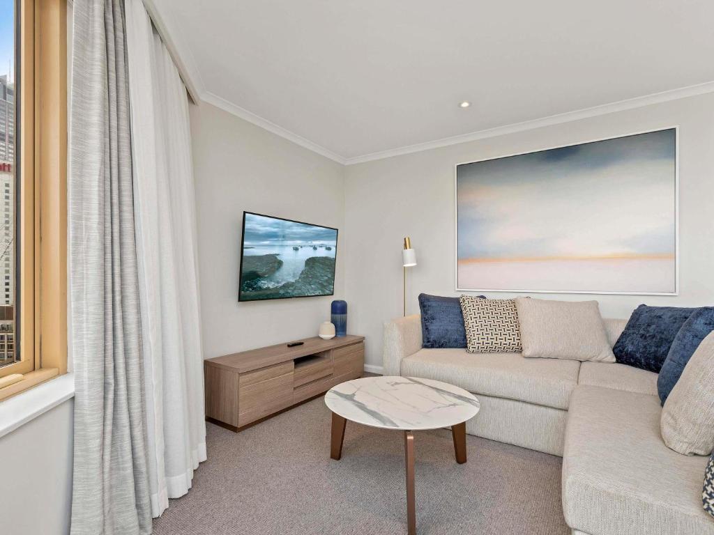 Quay West Suites Sydney Room Type - Deluxe Two-Bedroom Apartment with Harbor View