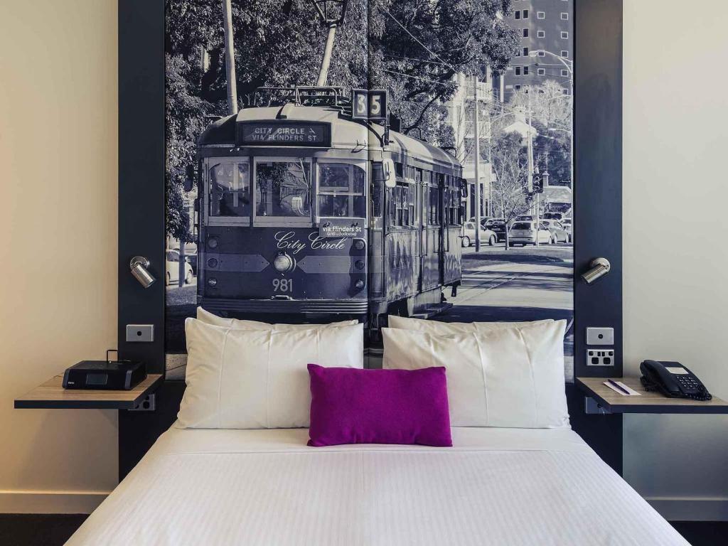 Mercure Melbourne Therry Street Room Type - Standard Queen Studio